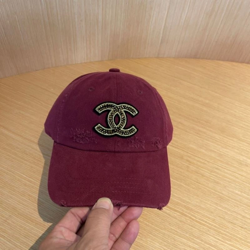 Chanel Caps Versatile 259642