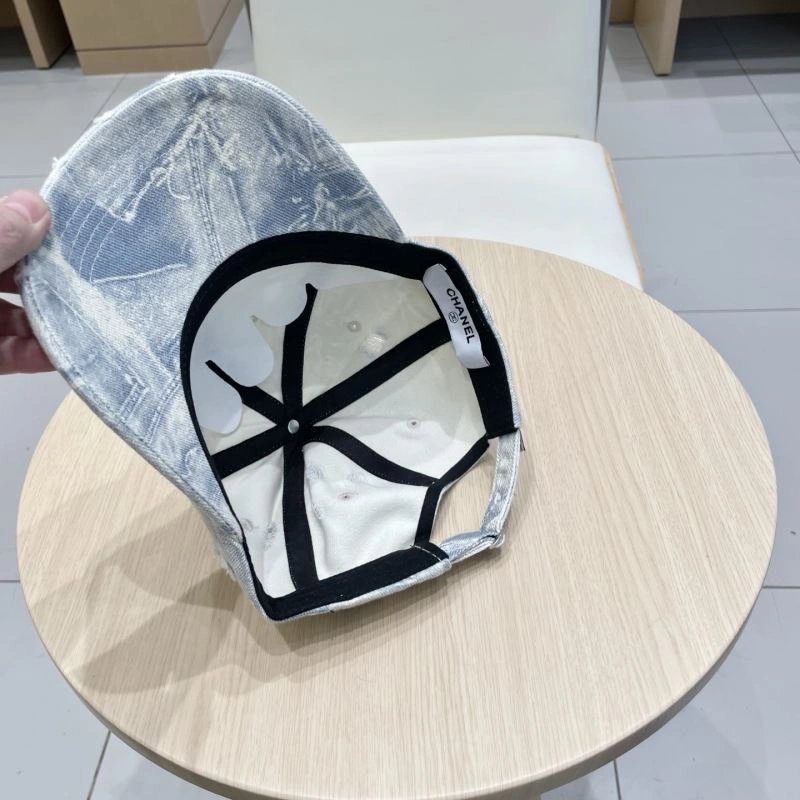 Snug Chanel Caps 259599