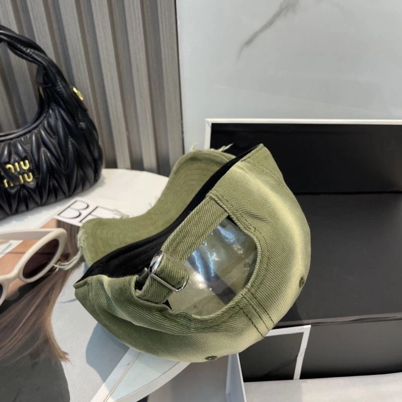 Casual Chanel Caps 259577