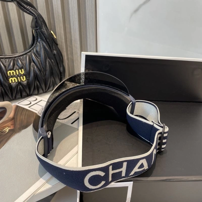 Comfortable Chanel Caps 259574