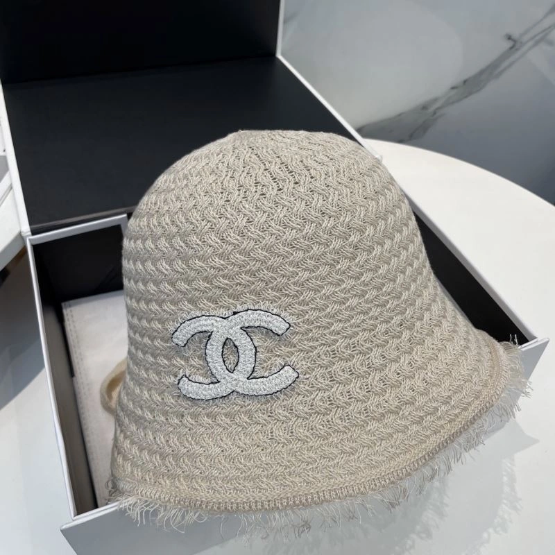 Chanel Caps Chic 259542