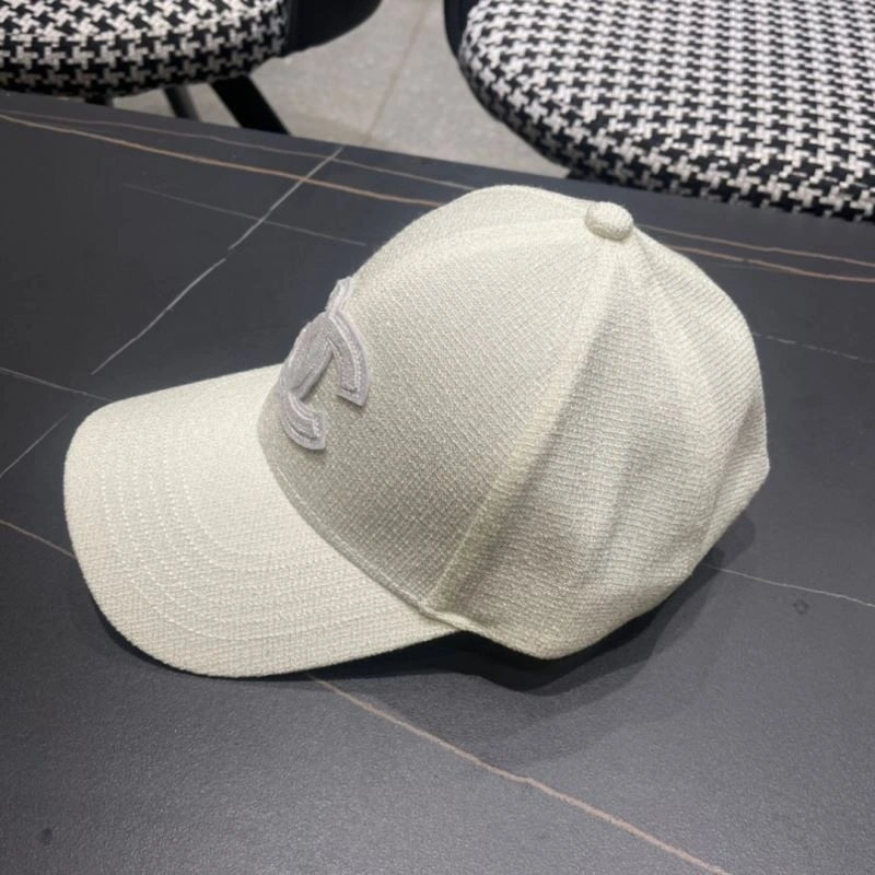 Chanel Caps Sleek 262441