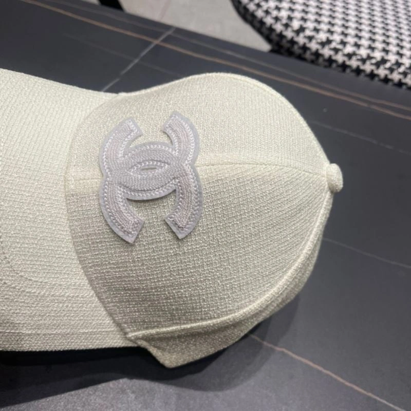 Chanel Caps Sleek 262441