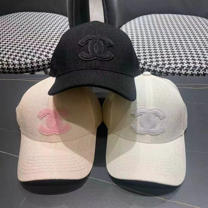 Chanel Caps Sleek 262441