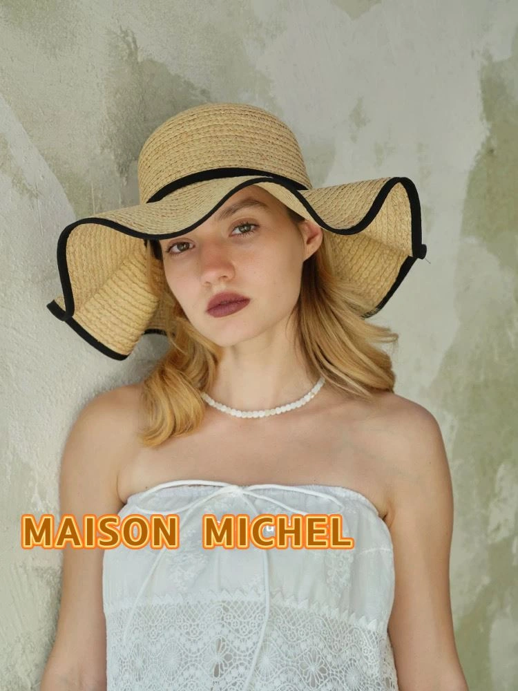 Chanel Caps FreshLook 262439