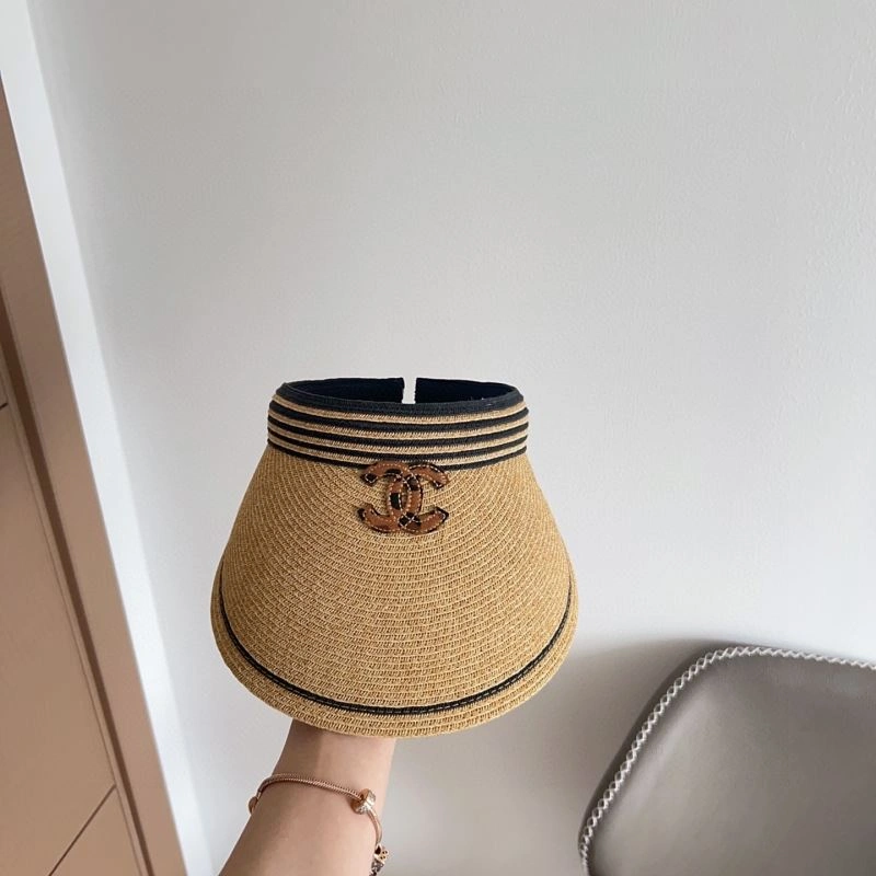 Trendsetting Chanel Caps 262405