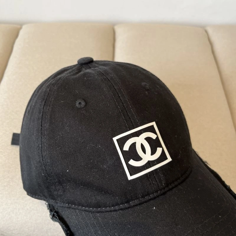 Trendsetting Chanel Caps 262370
