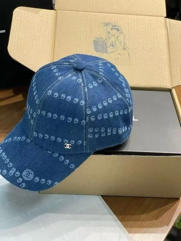 Vibrant Chanel Caps 262368