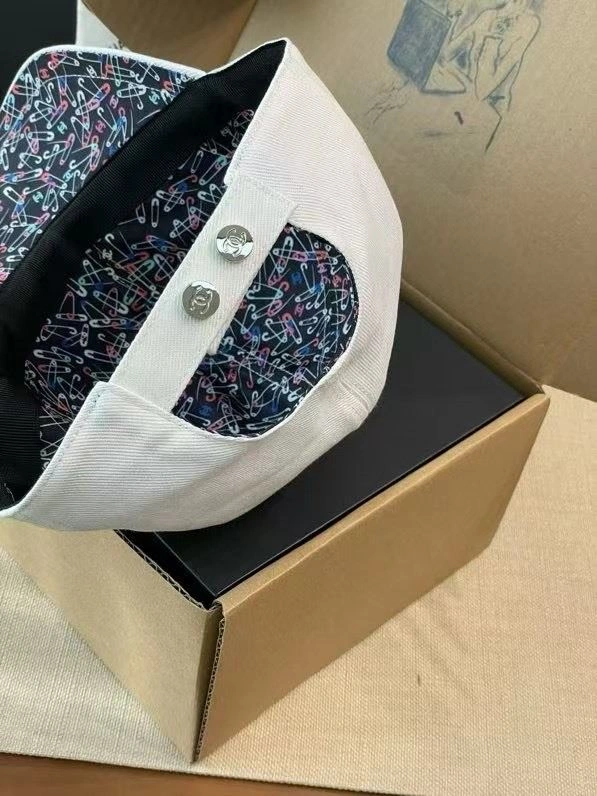 Chanel Caps SmartChoice 262378