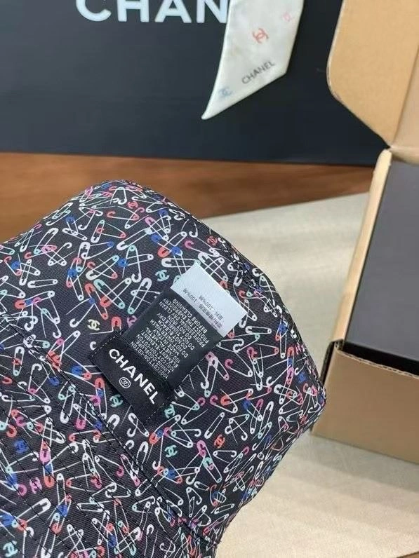 Chanel Caps WrinkleFree 262394