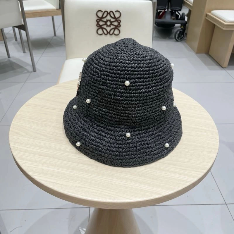 Elegant Chanel Caps 262388
