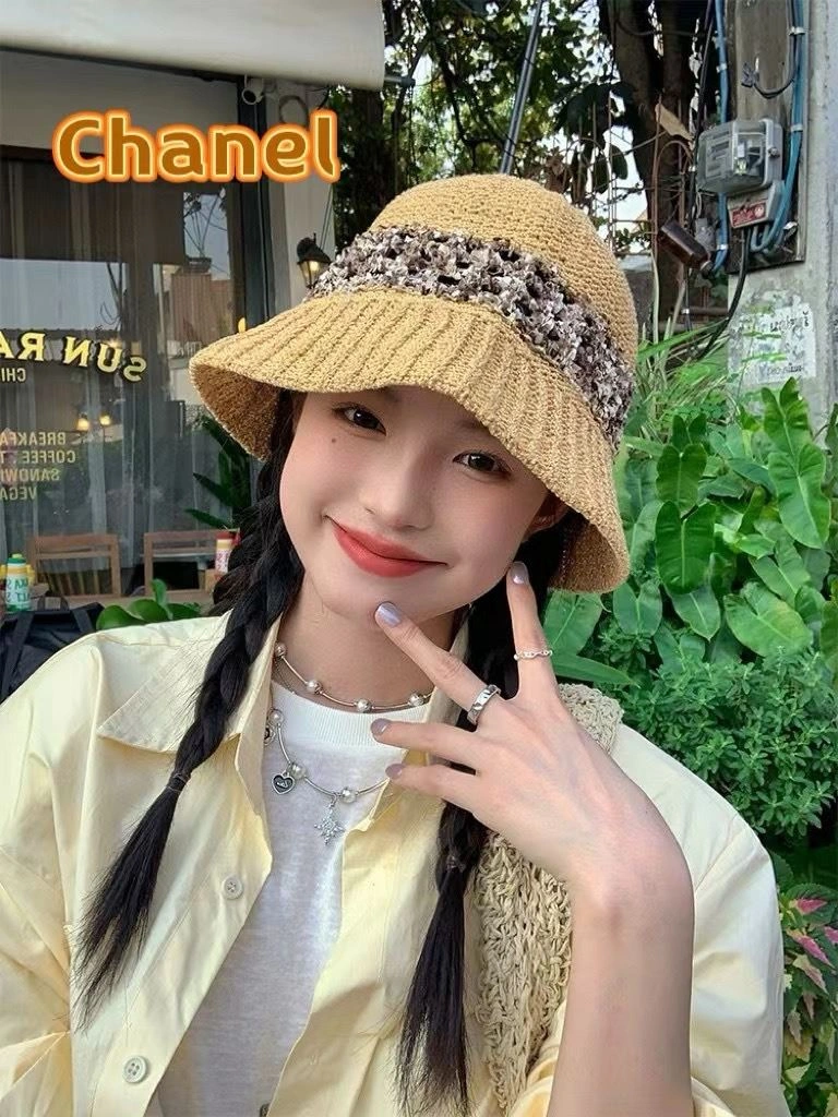 Snug Chanel Caps 262367