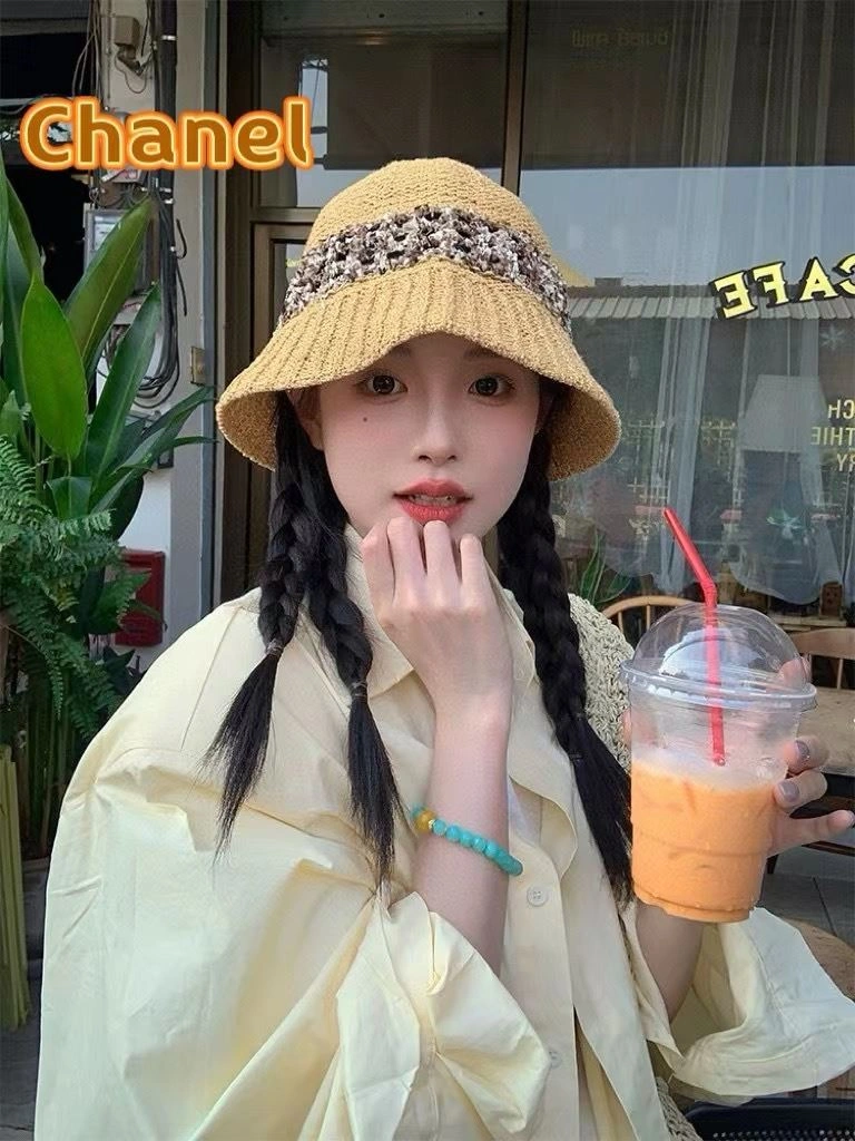 Snug Chanel Caps 262367