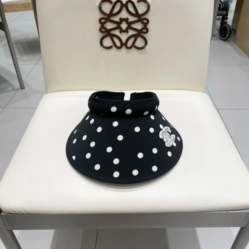 Trendsetting Chanel Caps 262377