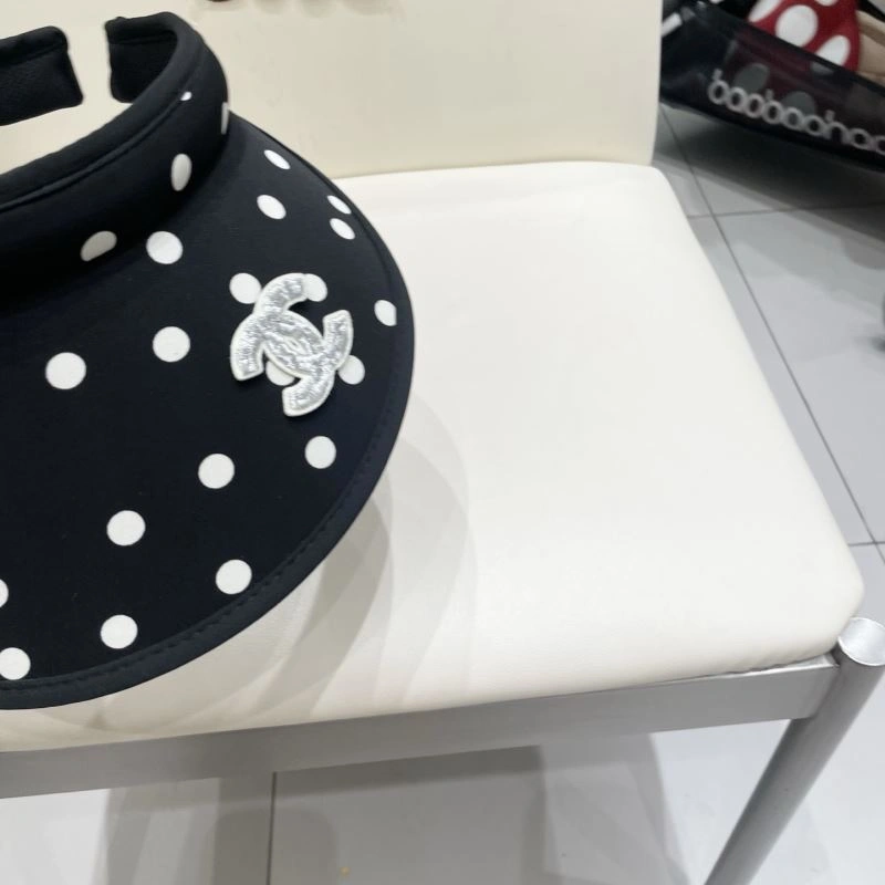 Trendsetting Chanel Caps 262377