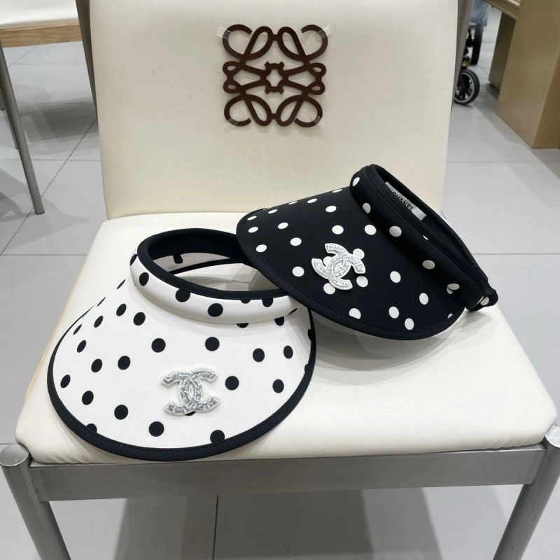 Trendsetting Chanel Caps 262377