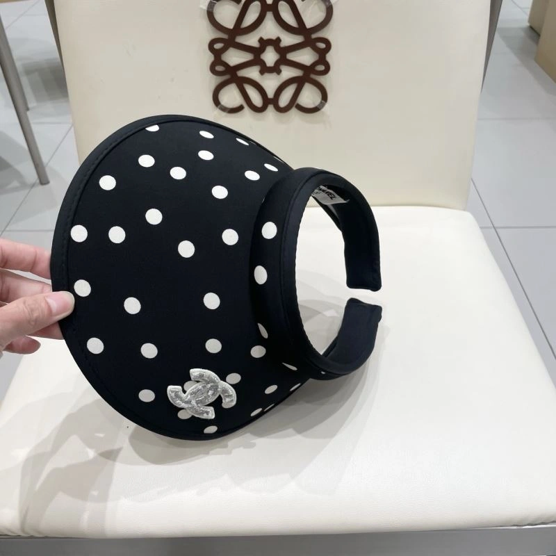 Trendsetting Chanel Caps 262377