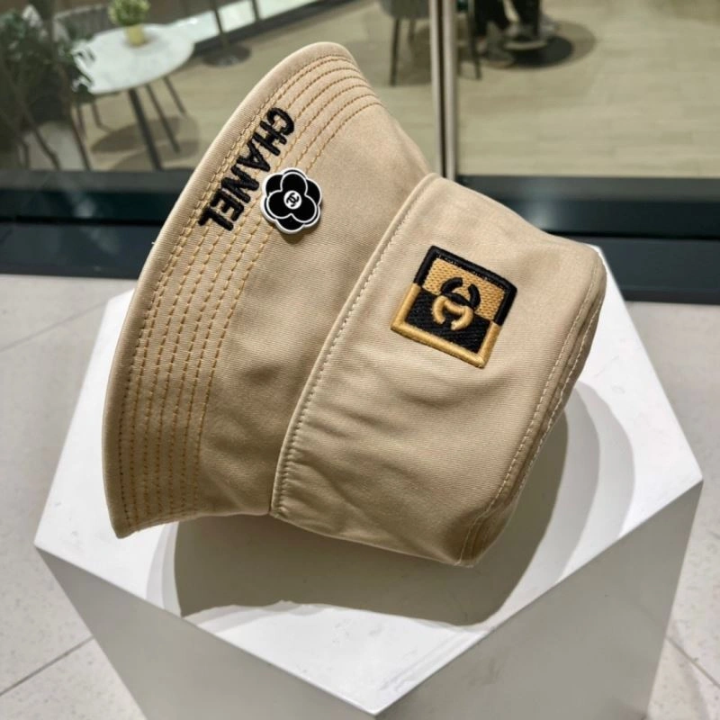 FashionForward Chanel Caps 262320