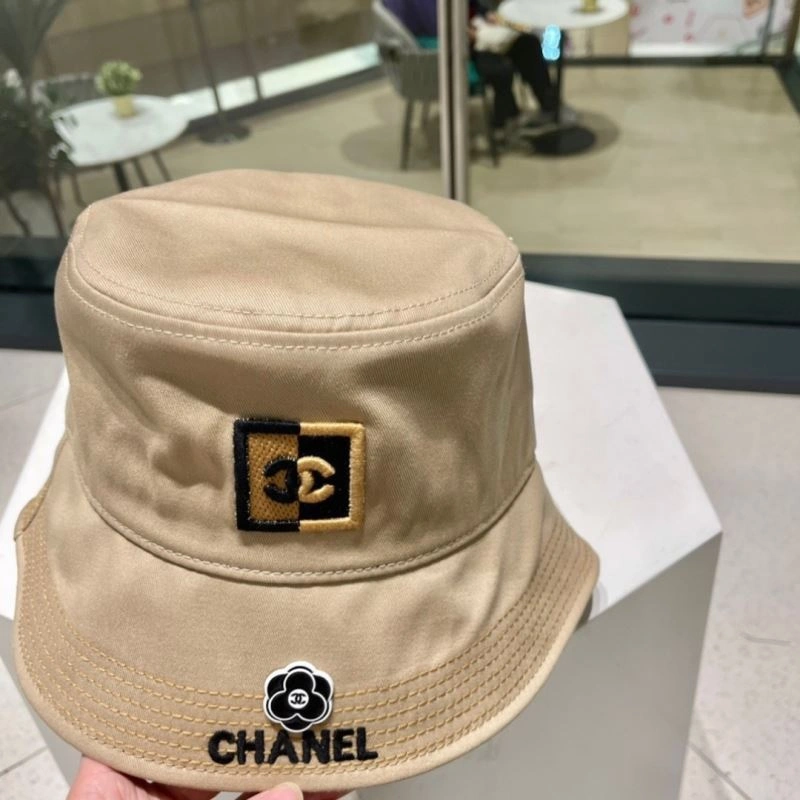 FashionForward Chanel Caps 262320