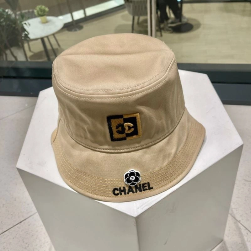 FashionForward Chanel Caps 262320