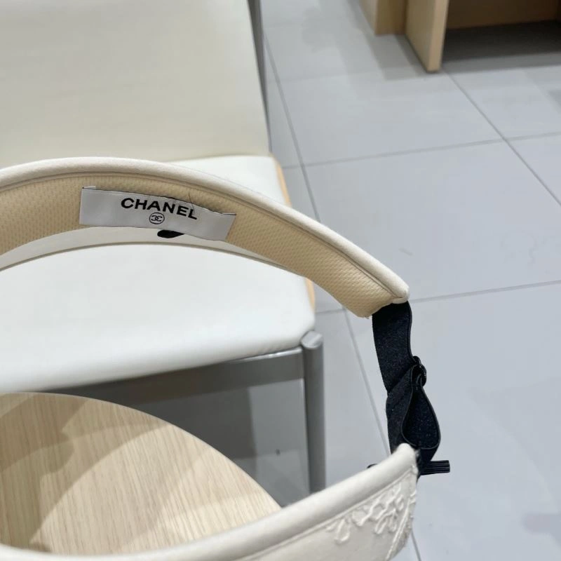 Chanel Caps Youthful 262319