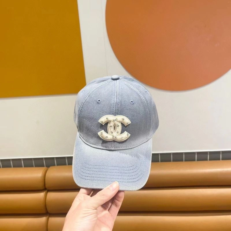 Neat Chanel Caps 262305