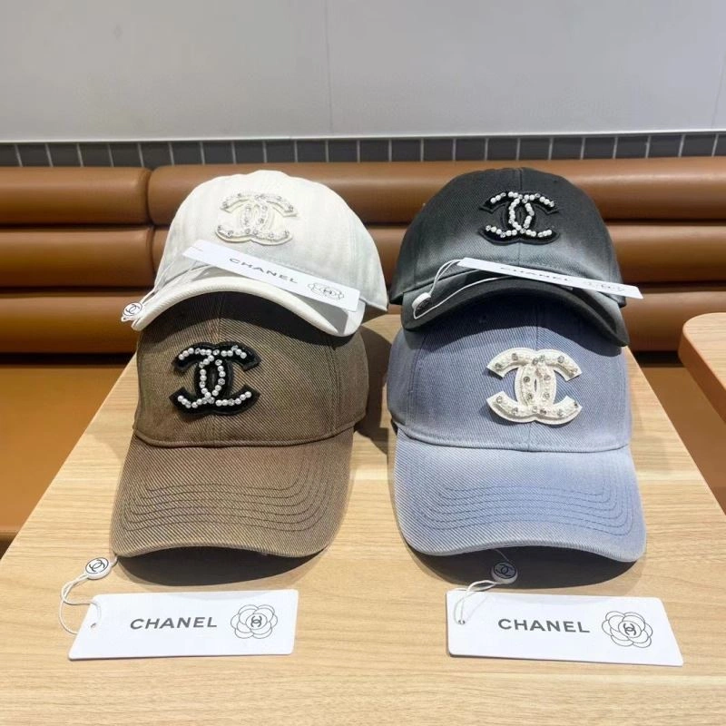 Neat Chanel Caps 262305