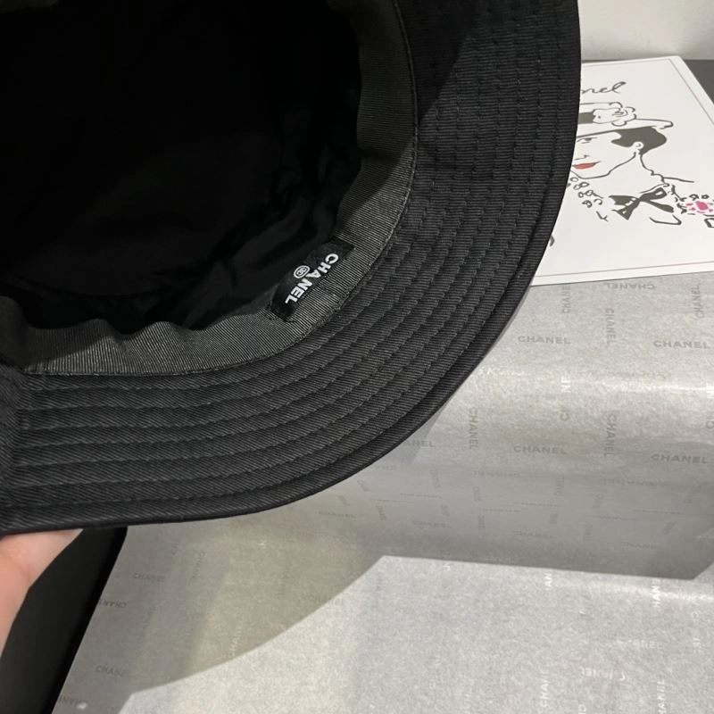 UrbanStyle Chanel Caps 262301