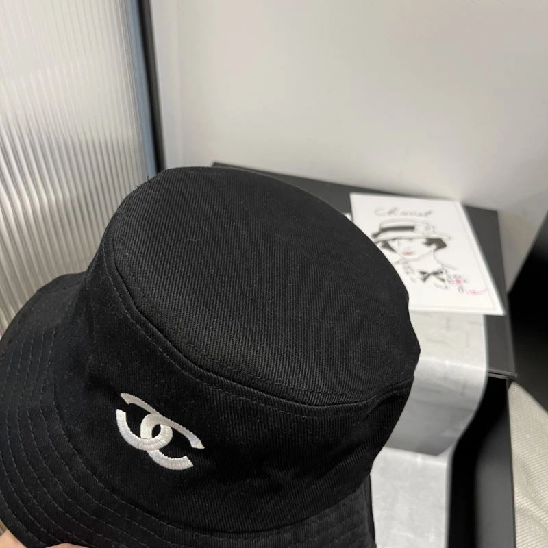 UrbanStyle Chanel Caps 262301