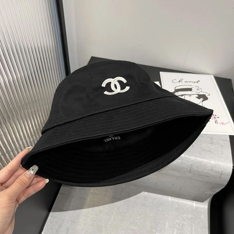 UrbanStyle Chanel Caps 262301