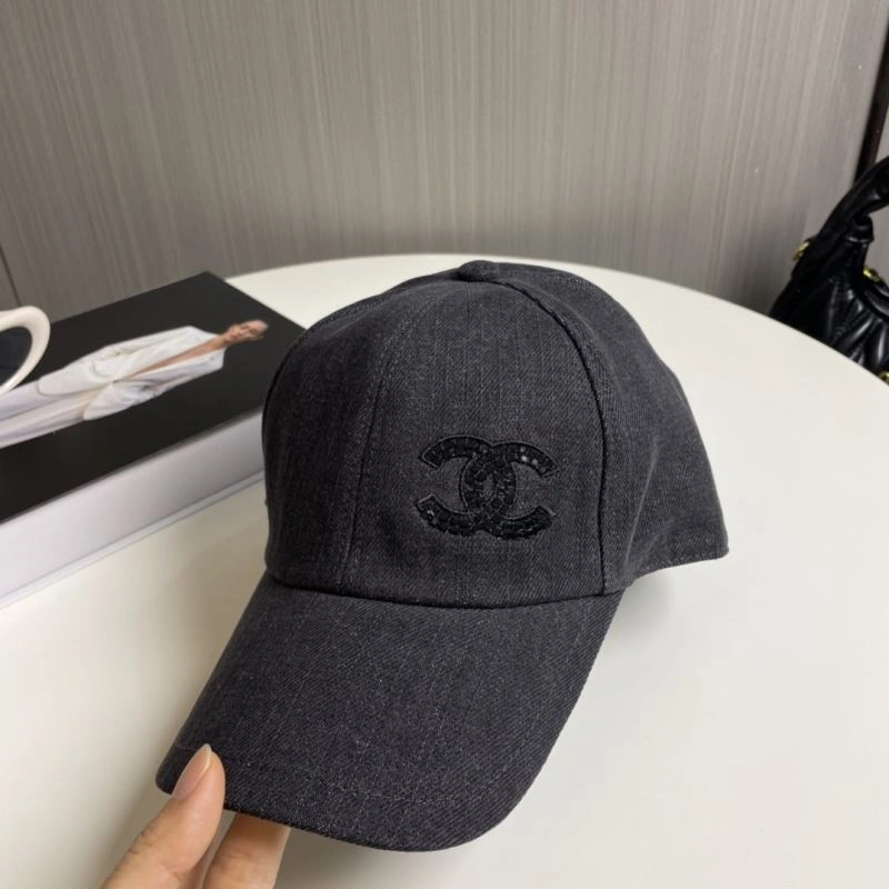 Chanel Caps Sleek 262295