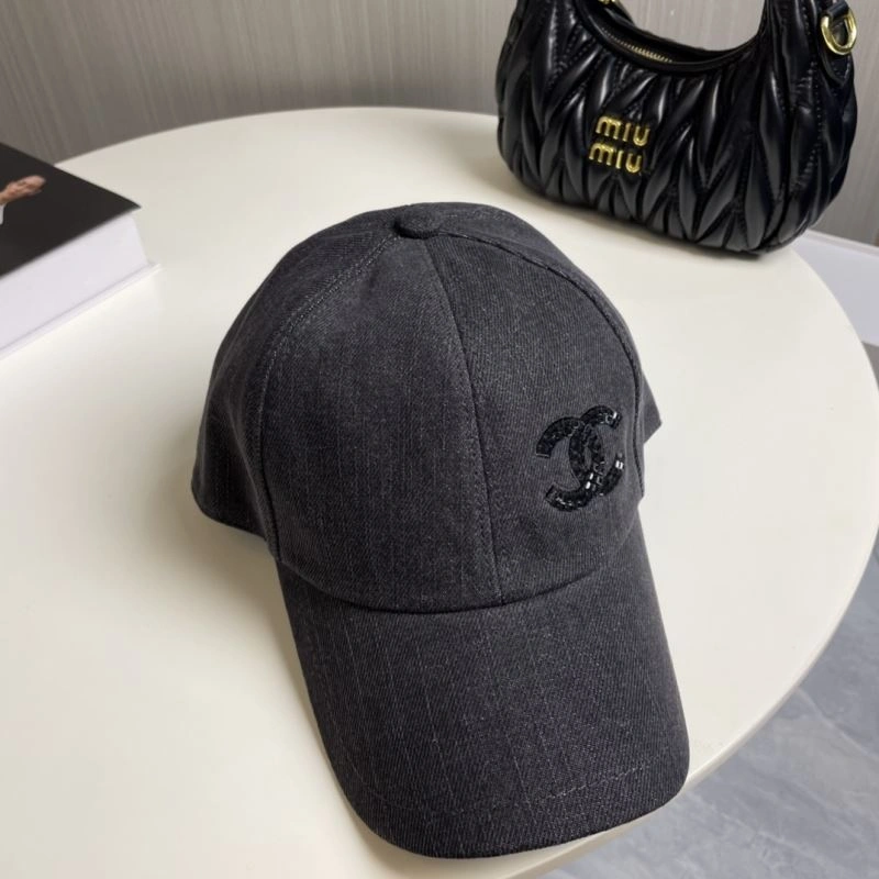 Chanel Caps Sleek 262295