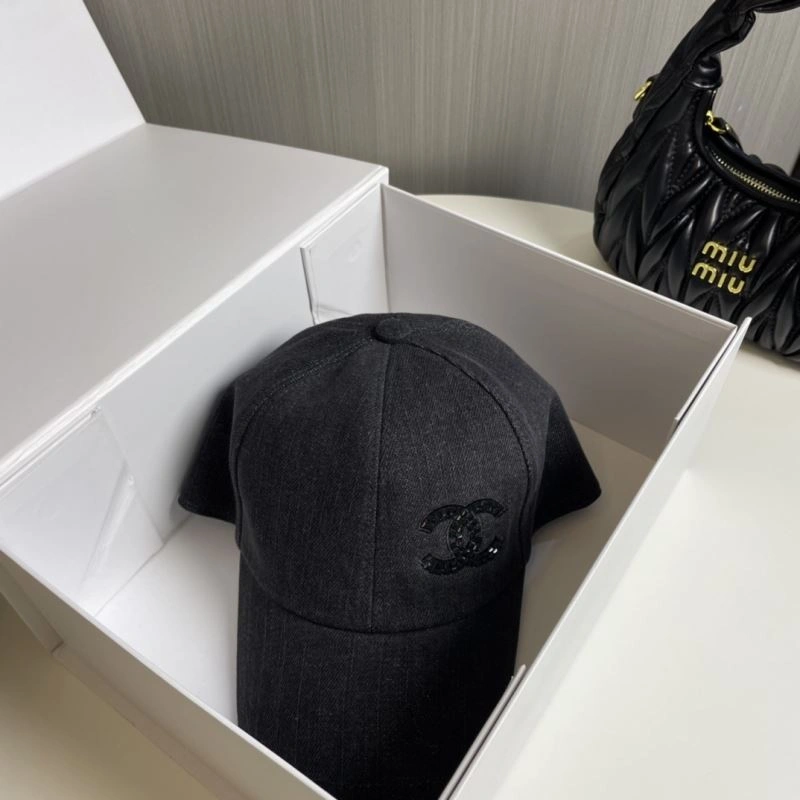 Chanel Caps Sleek 262295