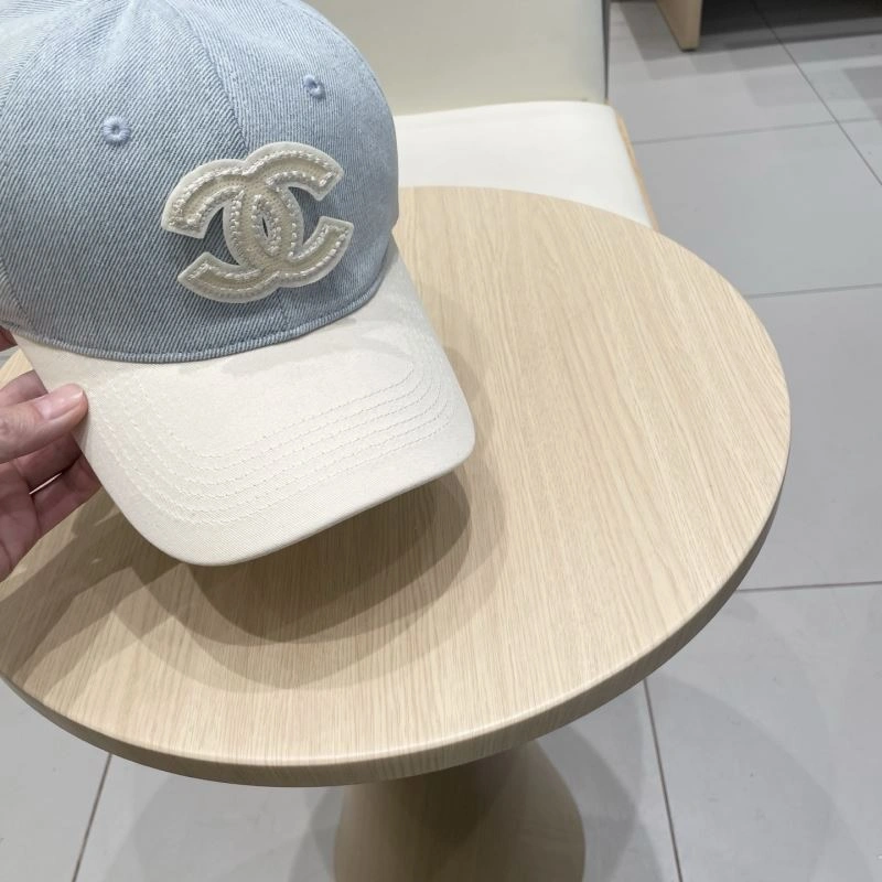 Trendsetting Chanel Caps 262292