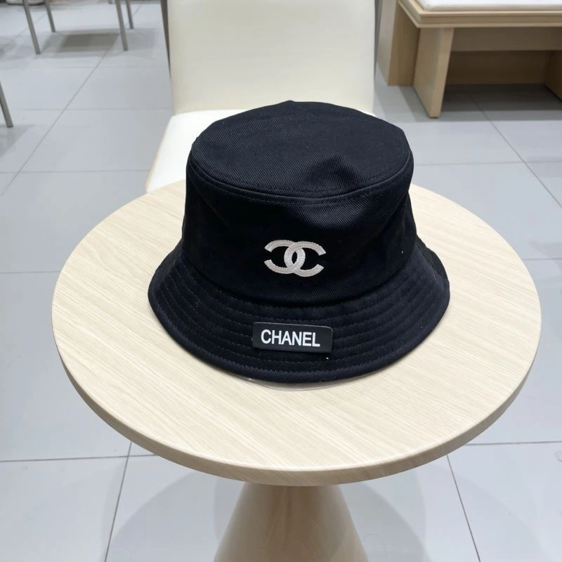 Chanel Caps Effortless 262278