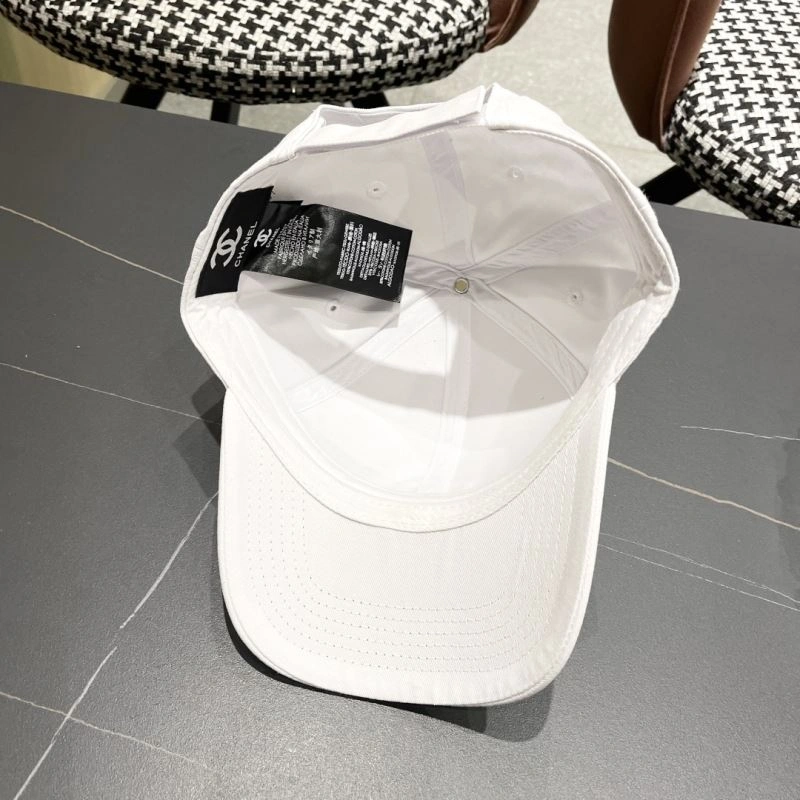 Snug Chanel Caps 262269
