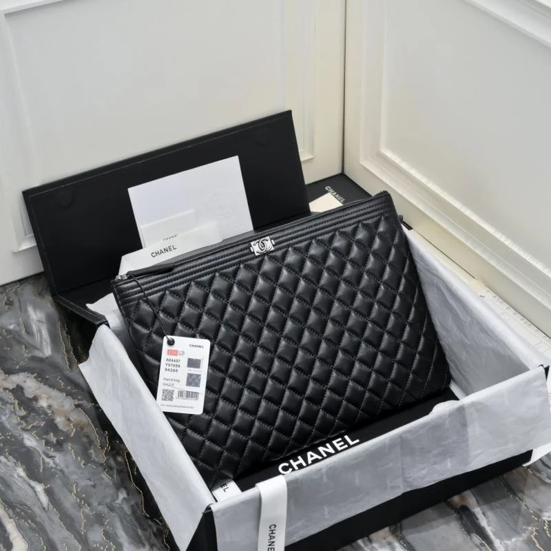 Chanel Clutch Bags Resilient 54078