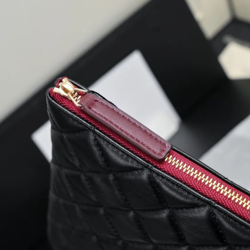 ModernLook Chanel Clutch Bags 54065