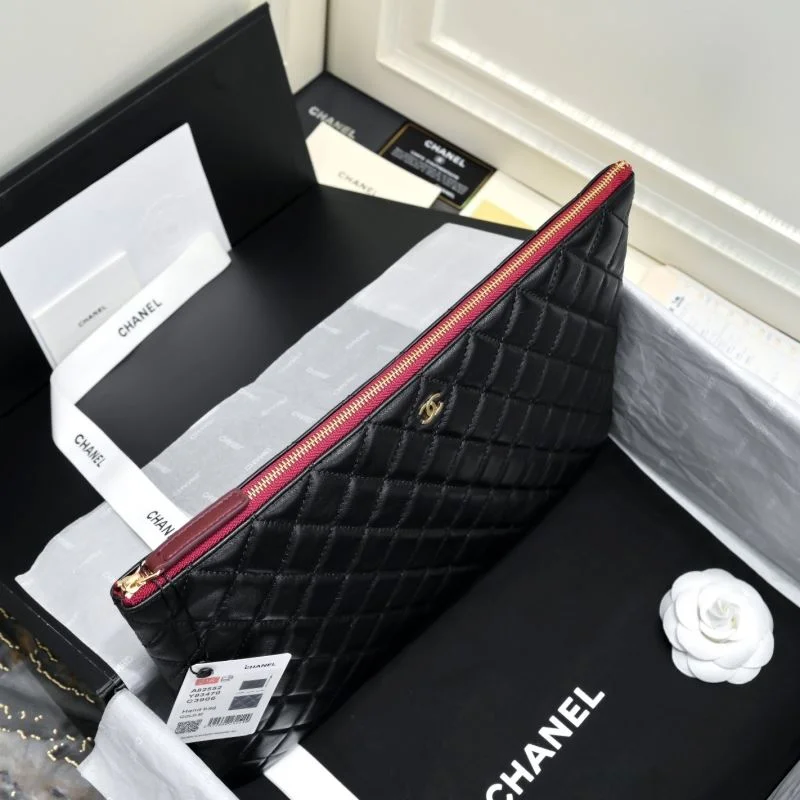 ModernLook Chanel Clutch Bags 54065
