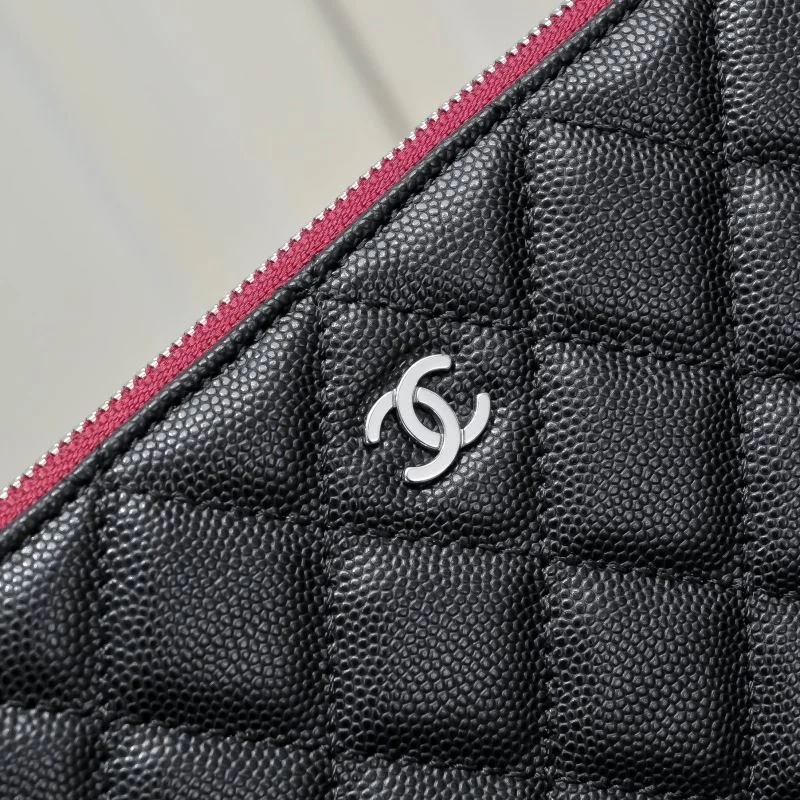 GoAnywhere Chanel Clutch Bags 54167
