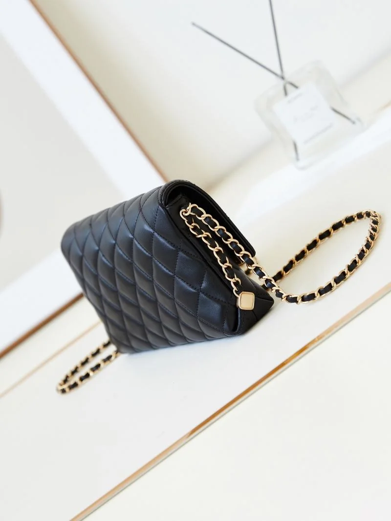 WeatherProof Chanel Clutch Bags 53982