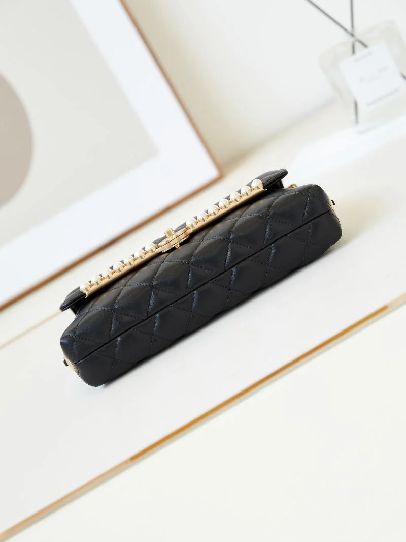 WeatherProof Chanel Clutch Bags 53982
