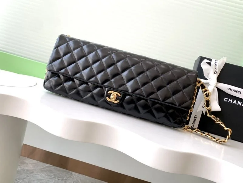 Refined Chanel Clutch Bags 53421