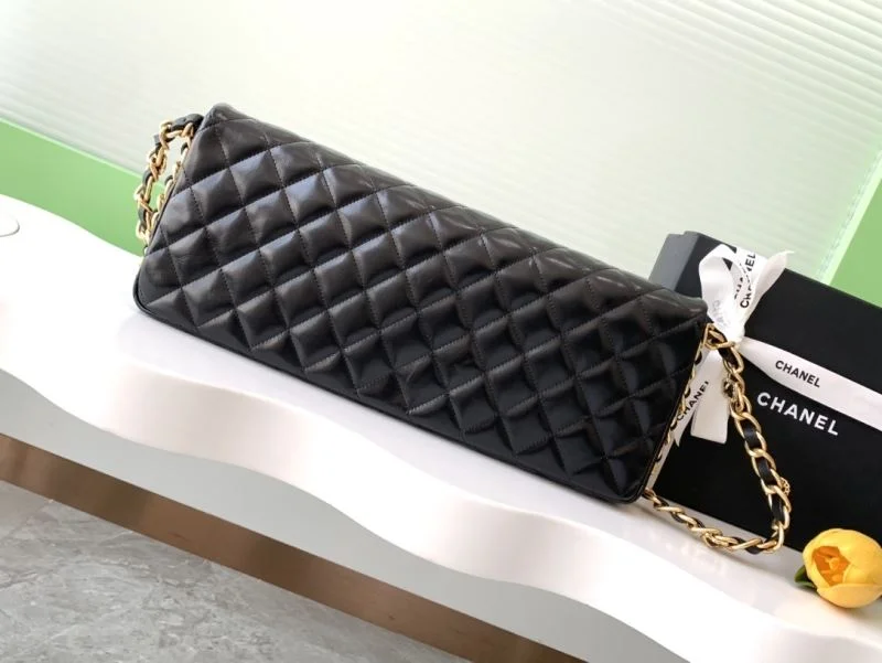 Refined Chanel Clutch Bags 53421