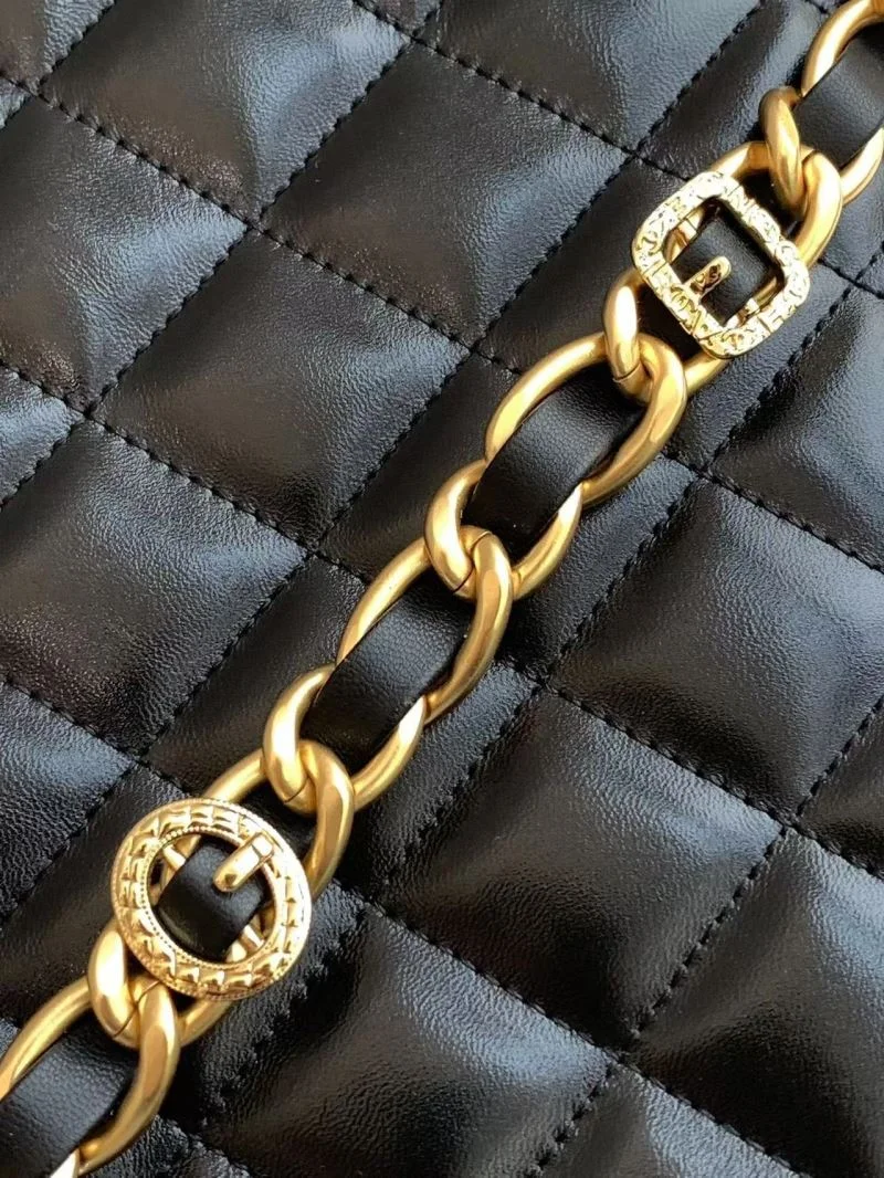 Refined Chanel Clutch Bags 53421
