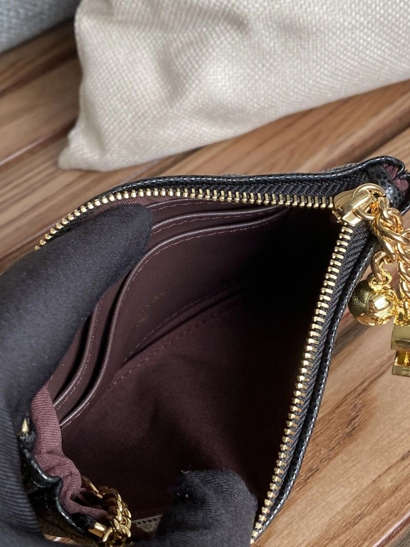 Breathable Chanel Clutch Bags 57220