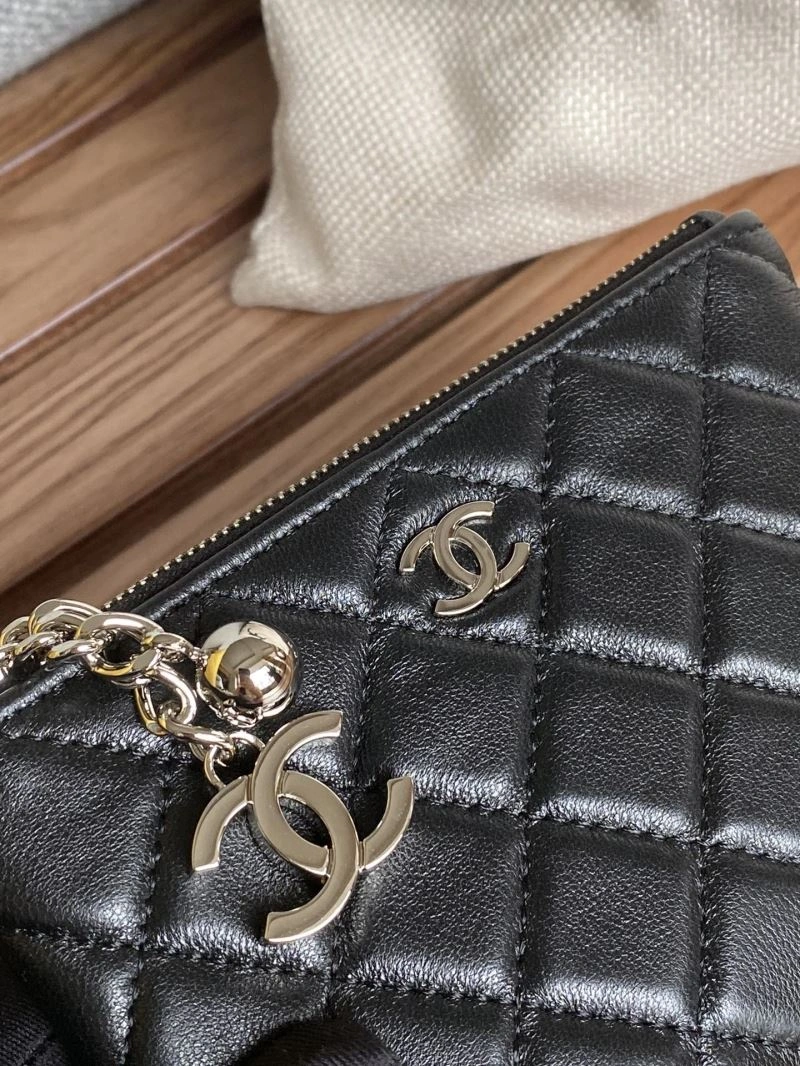 Minimalist Chanel Clutch Bags 57255