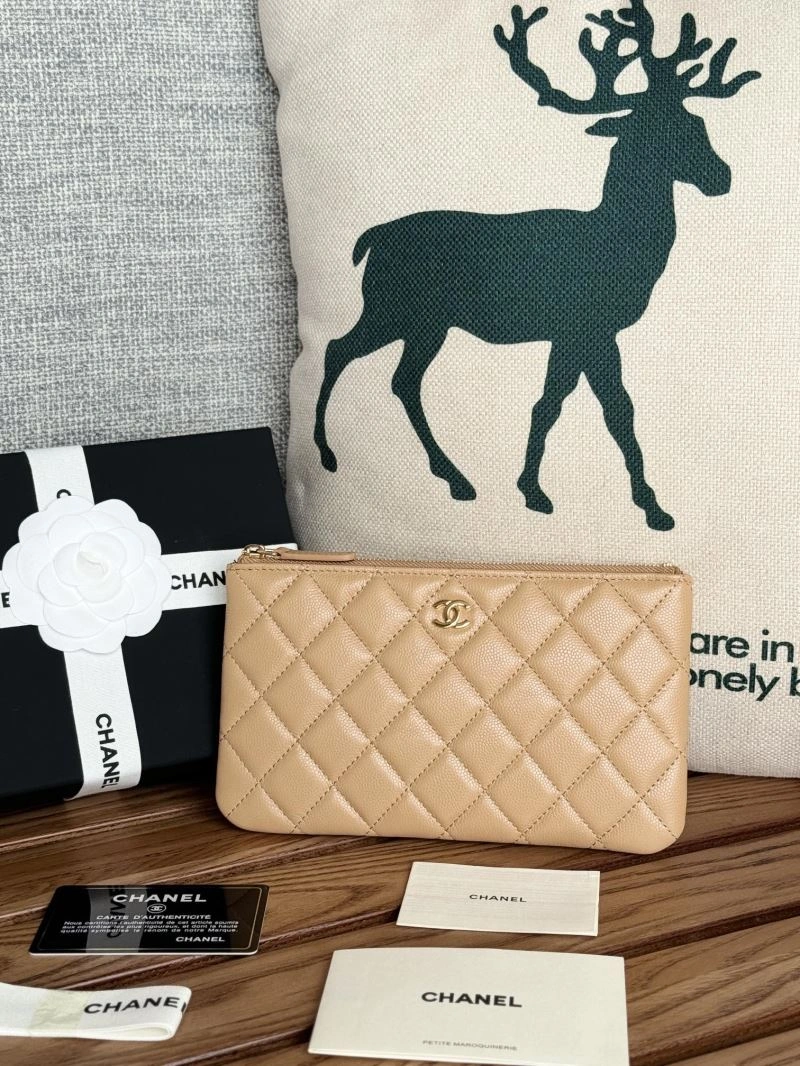 Packable Chanel Clutch Bags 57230