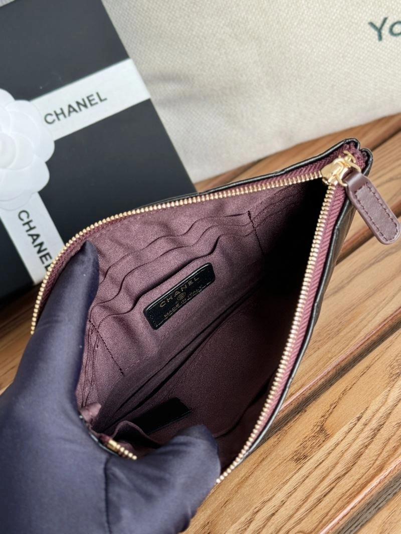 WeatherProof Chanel Clutch Bags 57224