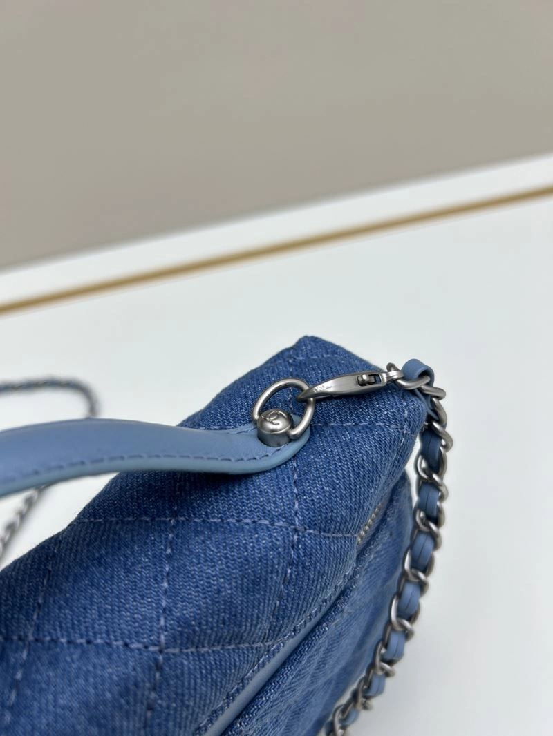 Resilient Chanel Cosmetic Bags 84412